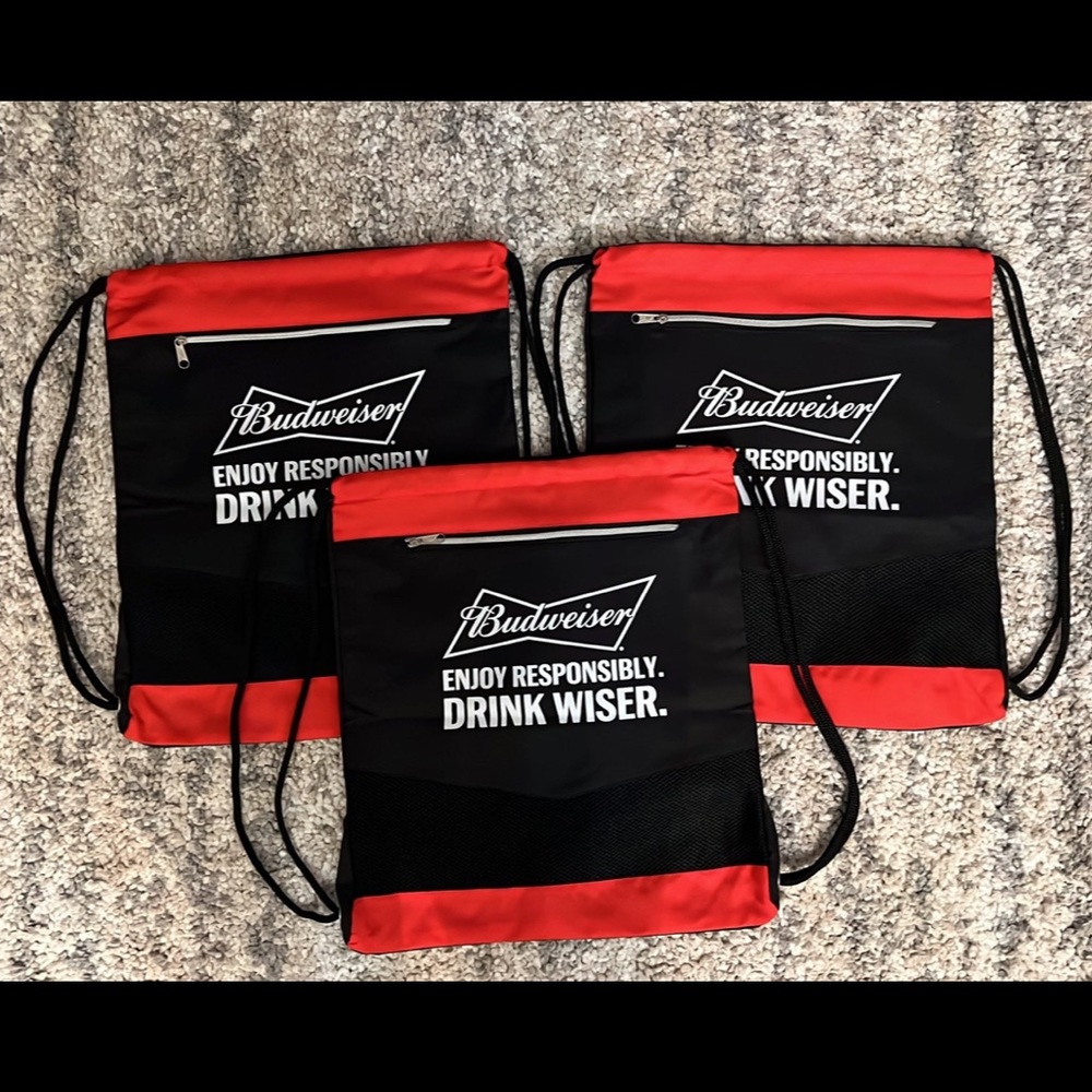 New! 🖤🤍❤️ Large 19”x16” nylon backpack drawstring sack pack